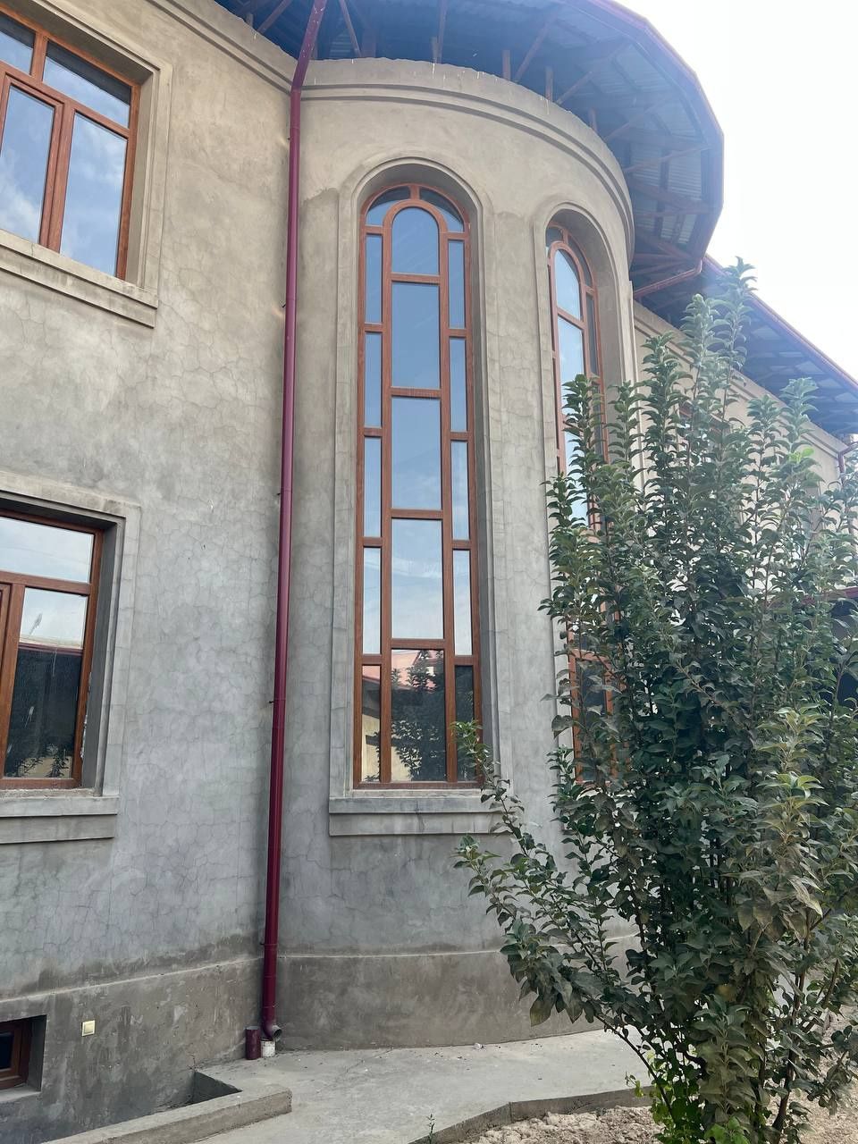 Fayyzli hovli sotiladi