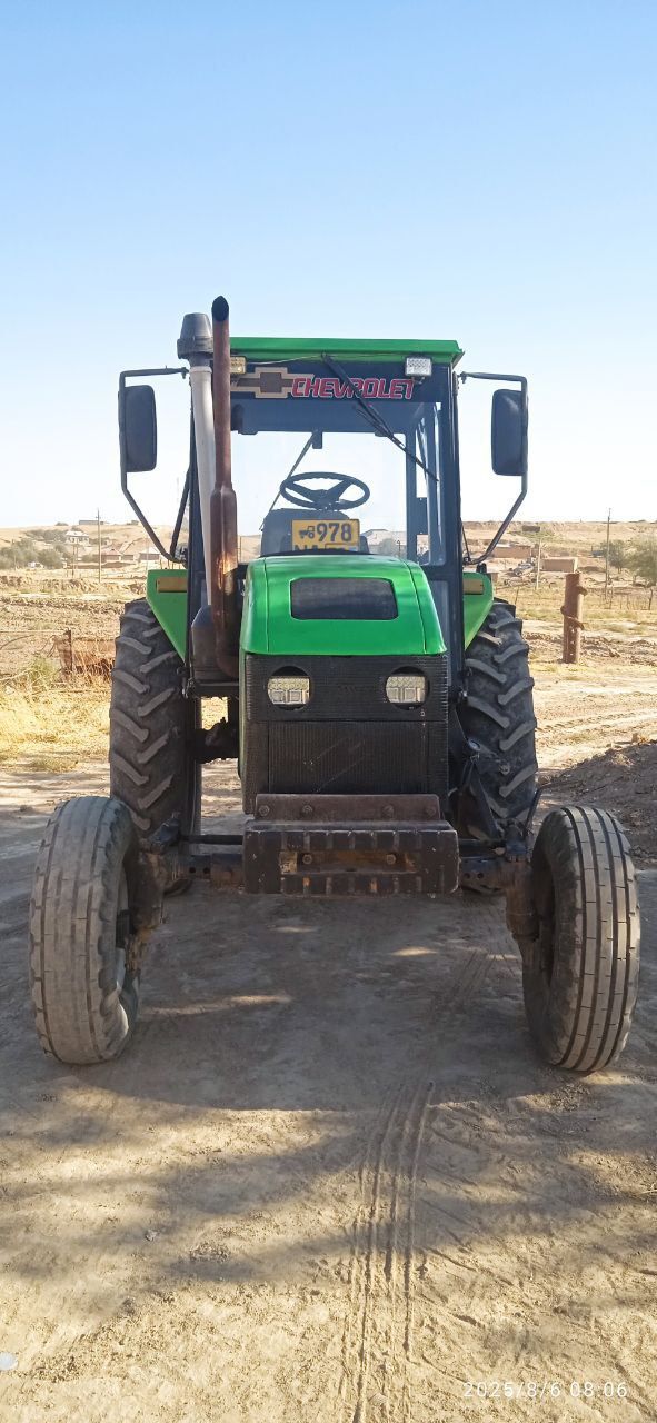 Traktor TTZ 8010 SOTILADI yili 2012 sastyanasi zur