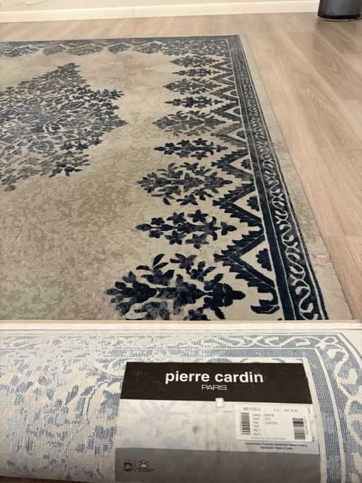 Covor gros Pierre Cardin