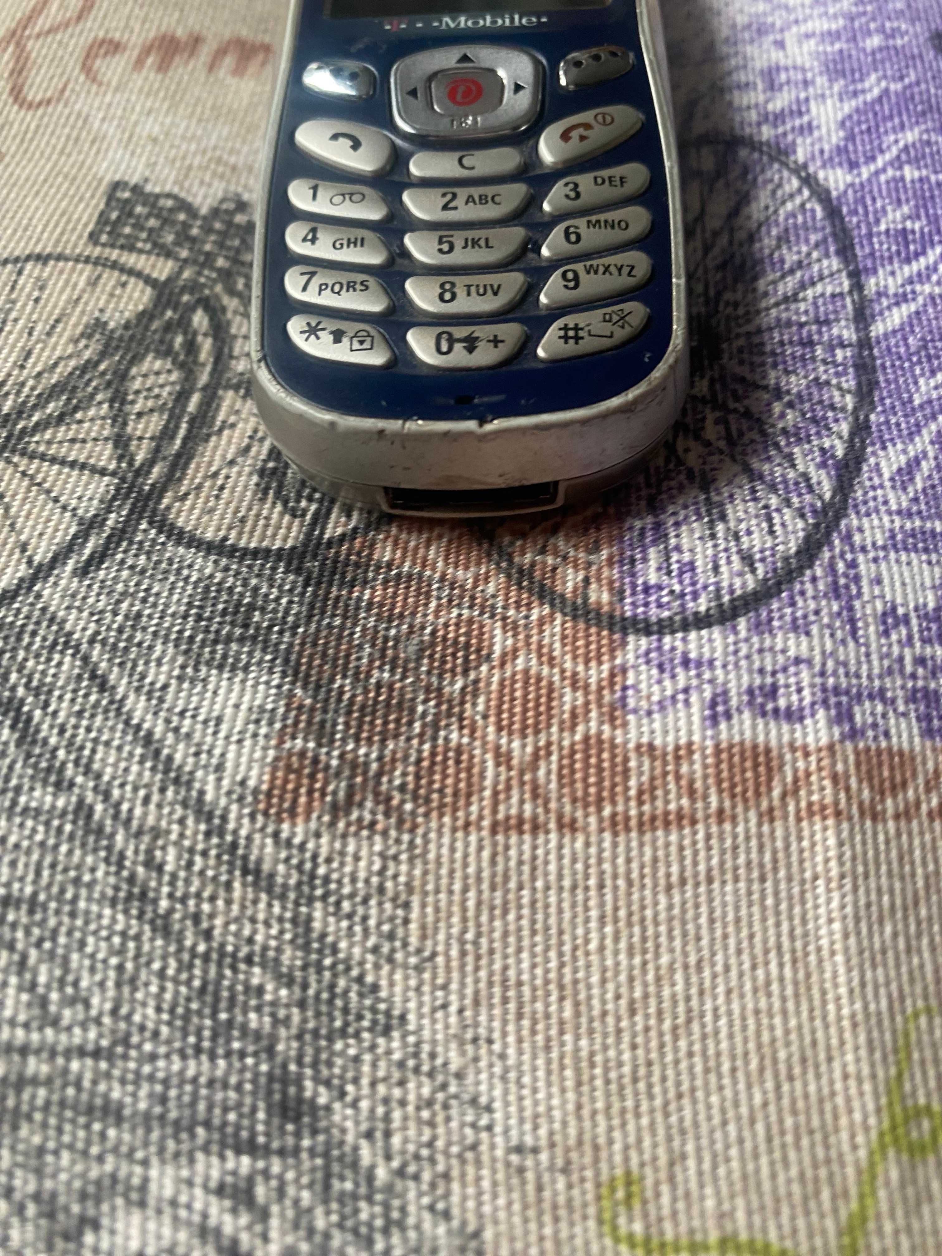 Samsung x600 ретро телефон