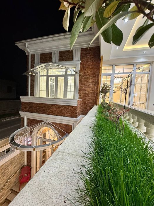 Продается дом 5 комнат, ор-р:ул. Севастопольский-Саёхат, 350 м²