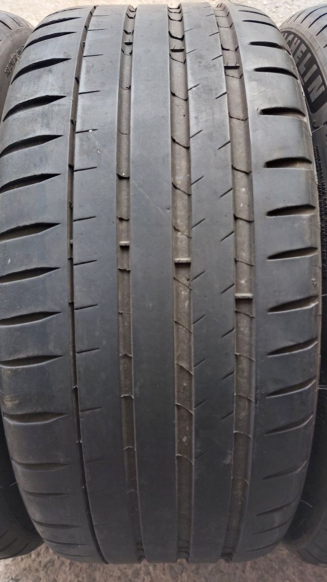 Летни гуми 225/40/19 Michelin Pilot Sport 4S 4 броя