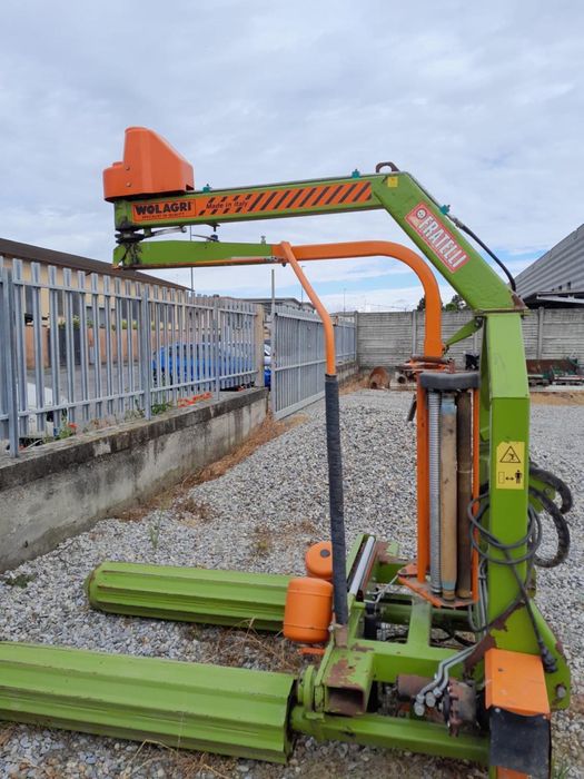 Infoliator foliator baloti rotunzi auto-incarcare  cu monitor comanda