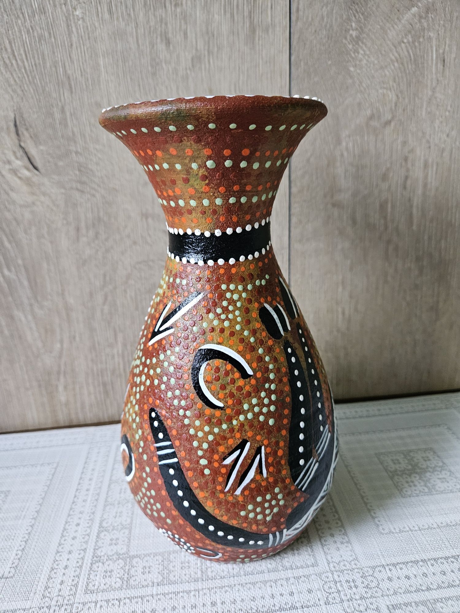 Vază (ceramica traditionala aborigenă,Australia)