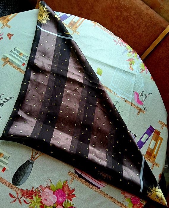 Eșarfă mătase nouă!