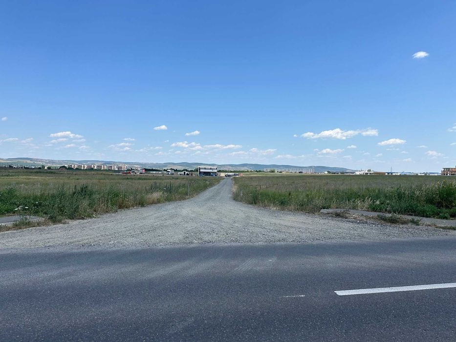 Vand teren intravilan 9.000 mp / 55 ml * Zona Industriala Vest Sibiu