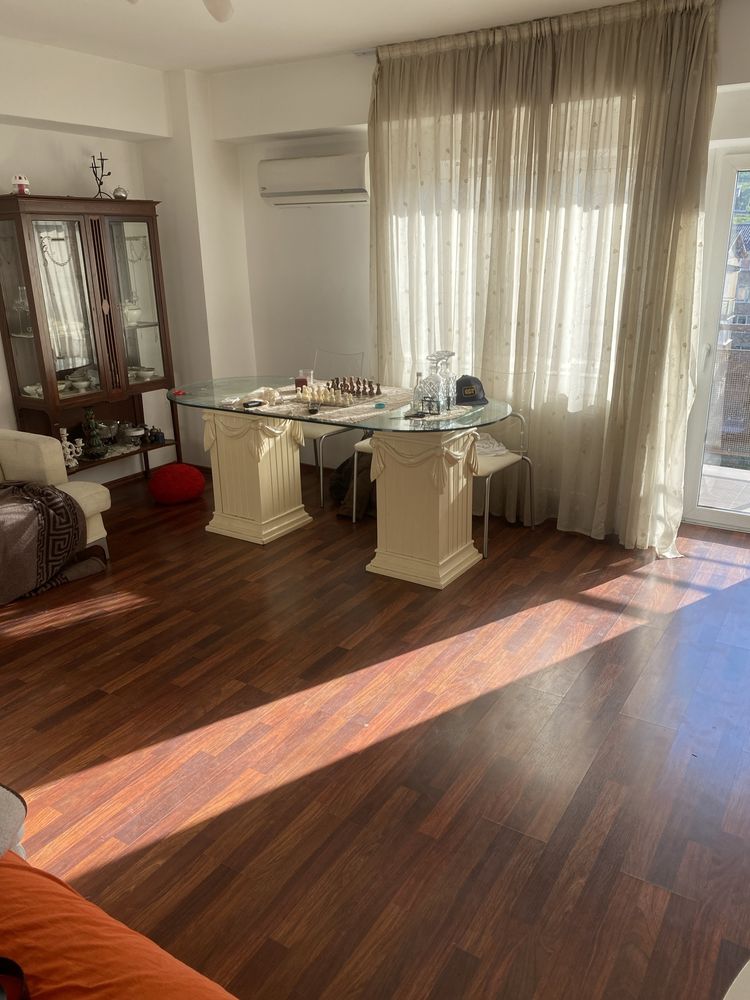 Apartament 105mp