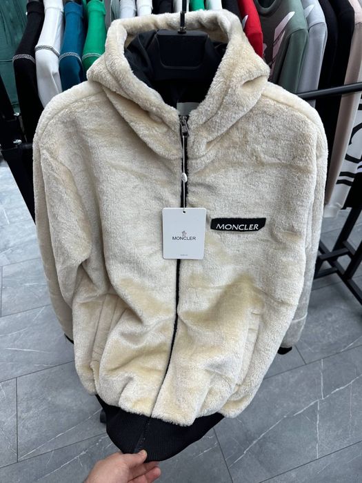 Blanoasa Louis Vuitton