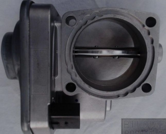 Clapeta acceleratie 1.7cdti z17dtr Astra J/H/Corsa D/Meriva 8981052101