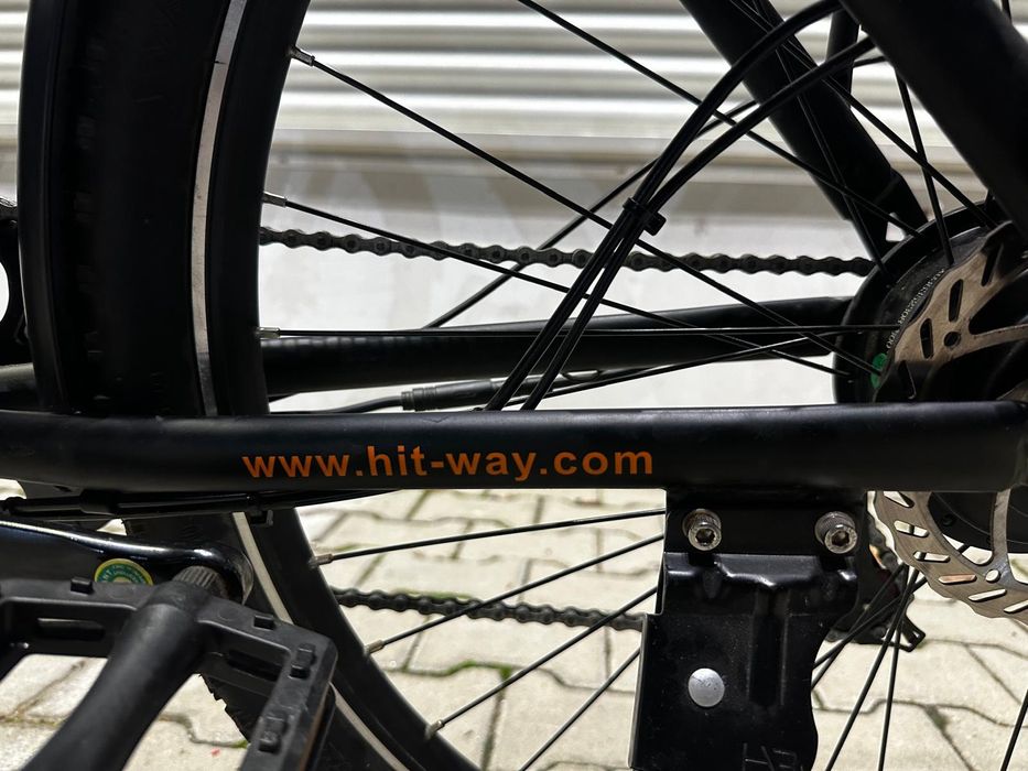 Bicicletă electrică de oraș de la marca HITWAY.