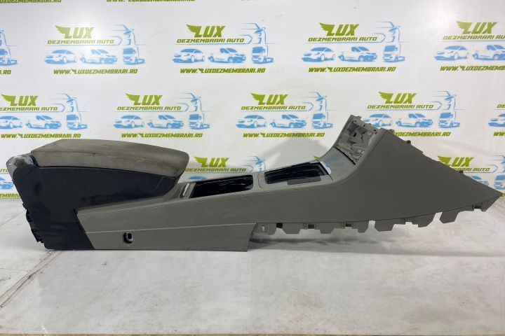Consola centrala cu cotiera 3c1863241 Volkswagen VW Passat B6  [din 2005 pana  2010] seria