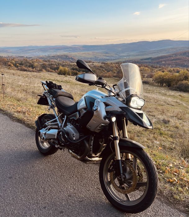 BMW R 1200 GS ( 66.000 Km cu carte service si cu raport CarVertical)