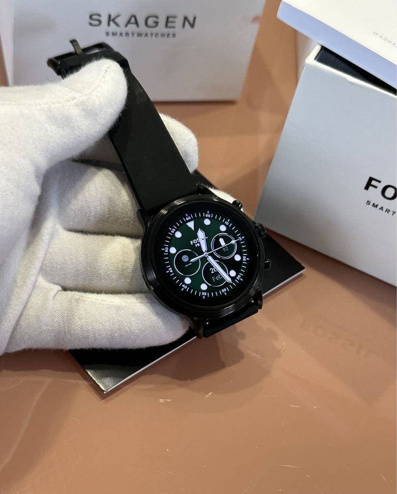 Смарт часовник Fossil Gen 5 Carlyle HR НАМАЛЕН