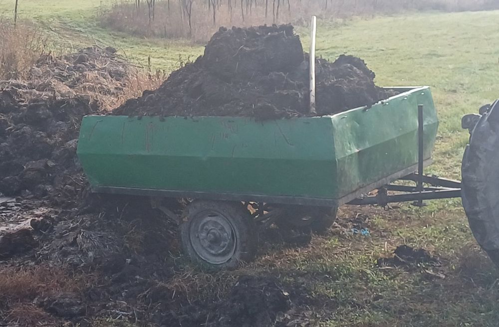 Remorca si căruță după tractor