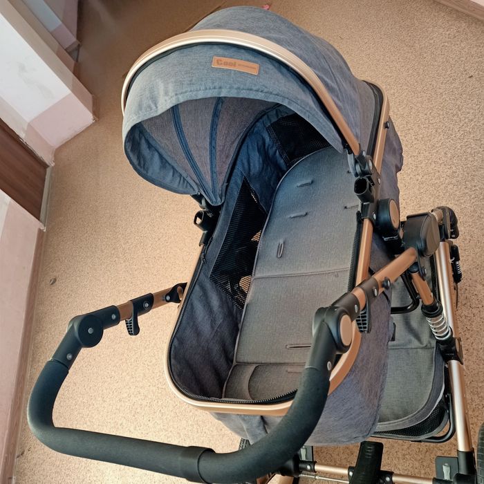 Продам детскую коляску