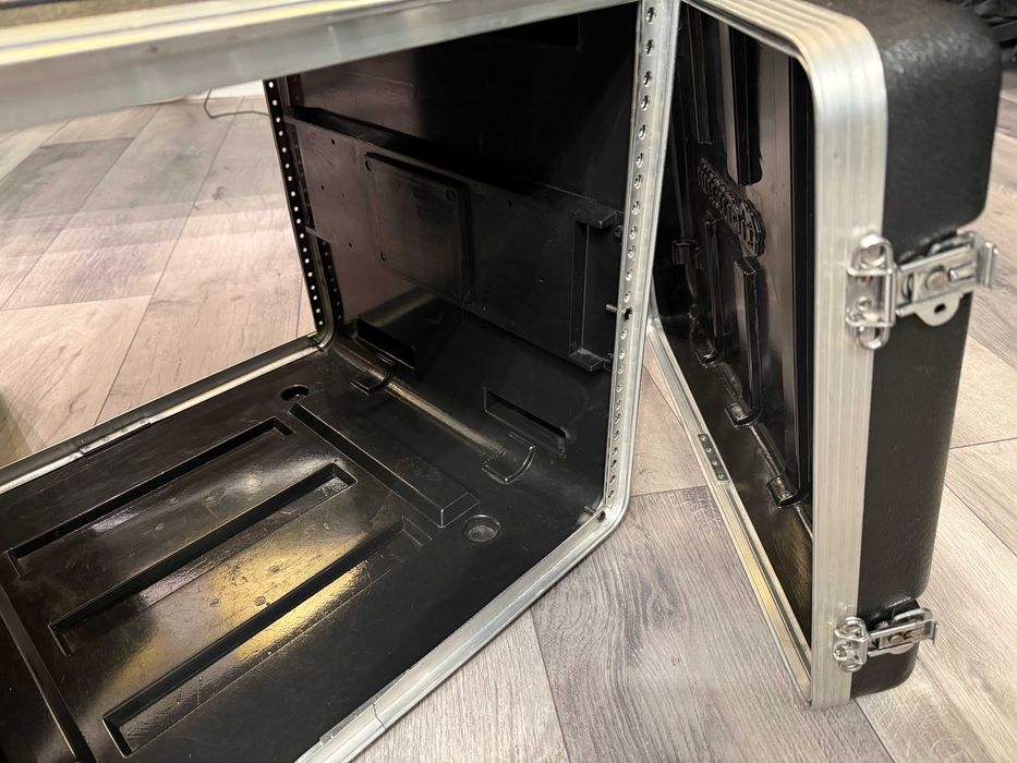 Thomann Rack Case 8U