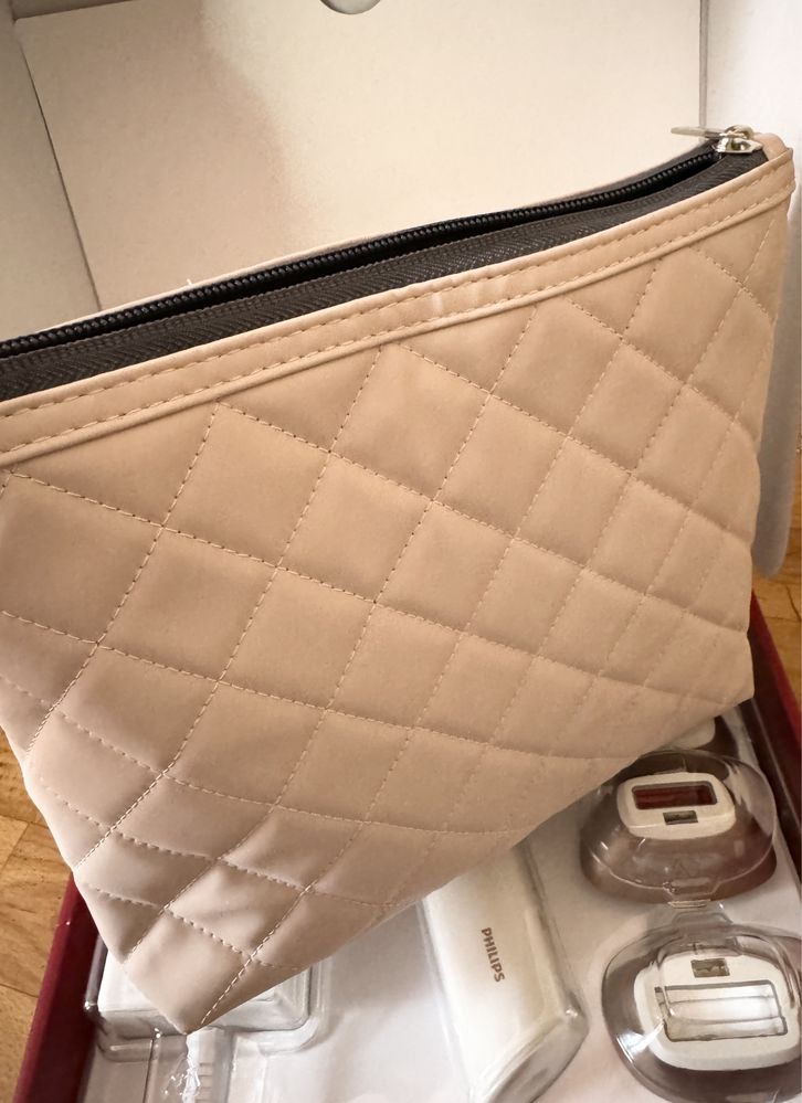 По договаряне-ЧИСТО НОВ Philips Lumea IPL Hair Removal 9900 BRI973/00