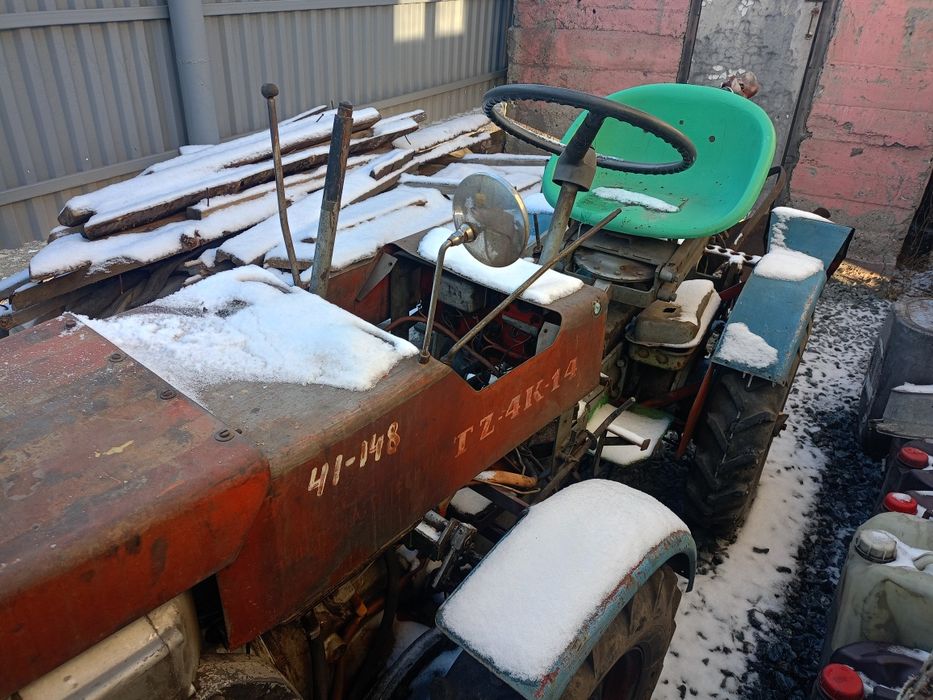 Продаётся трактор