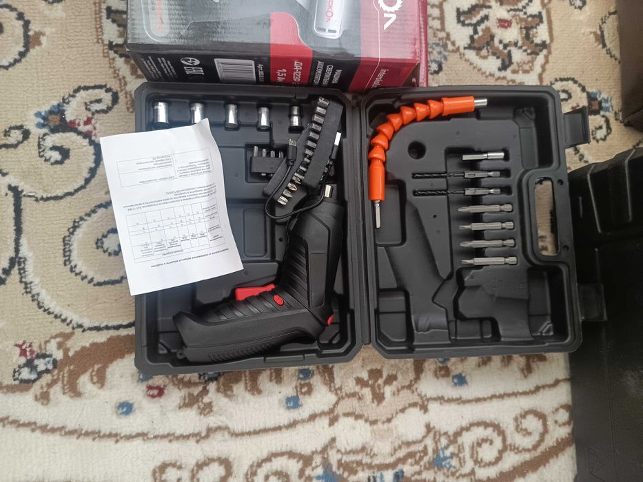 Шуруповёрт ,электро отвёртка