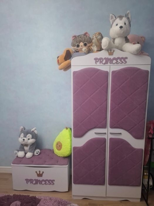 Продам комплект спальной мебели для девочки