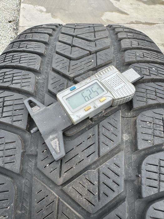 4 anvelope iarna Pirelli Scorpion 235/55r19 an 2023