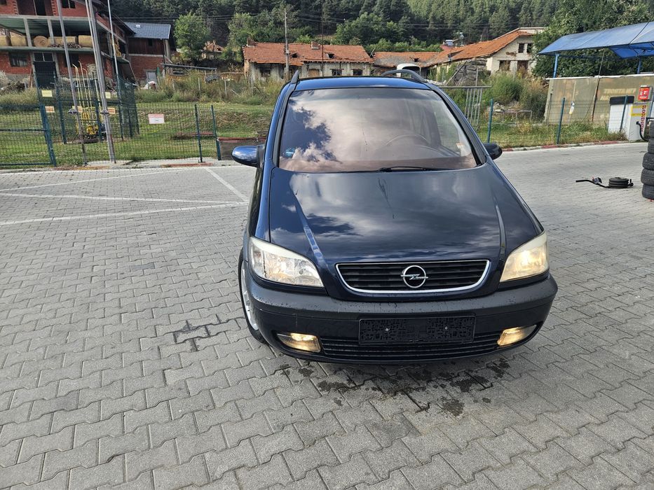 Opel zafira 1.8 benzin.