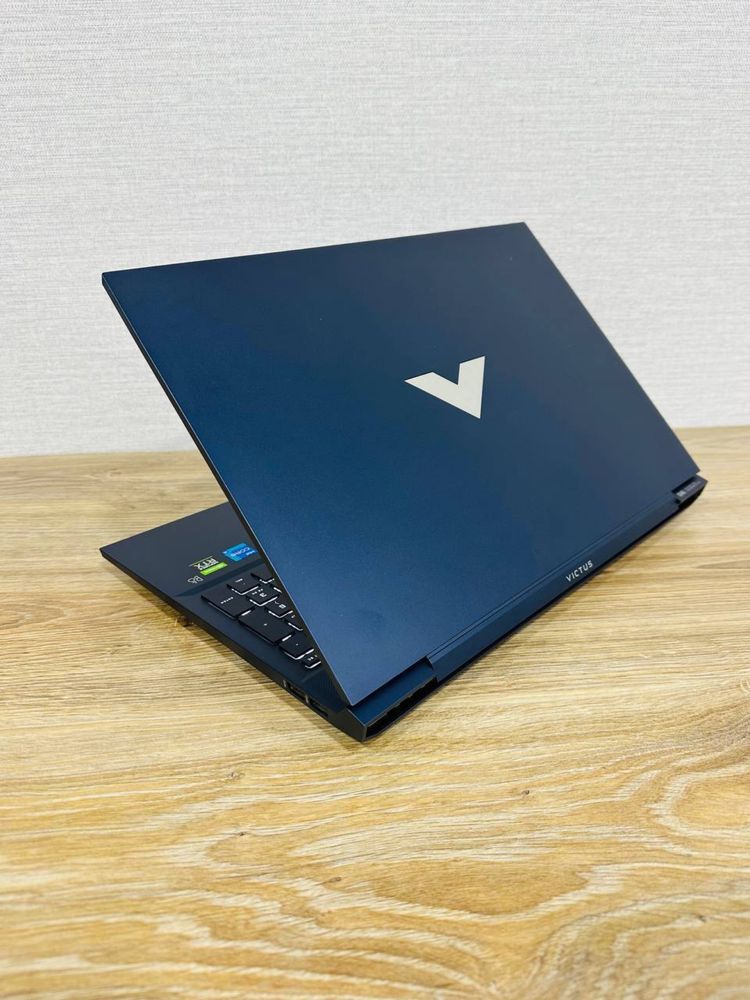 HP Victus Gaming 15-fa0051tx RTX3050 DDR6