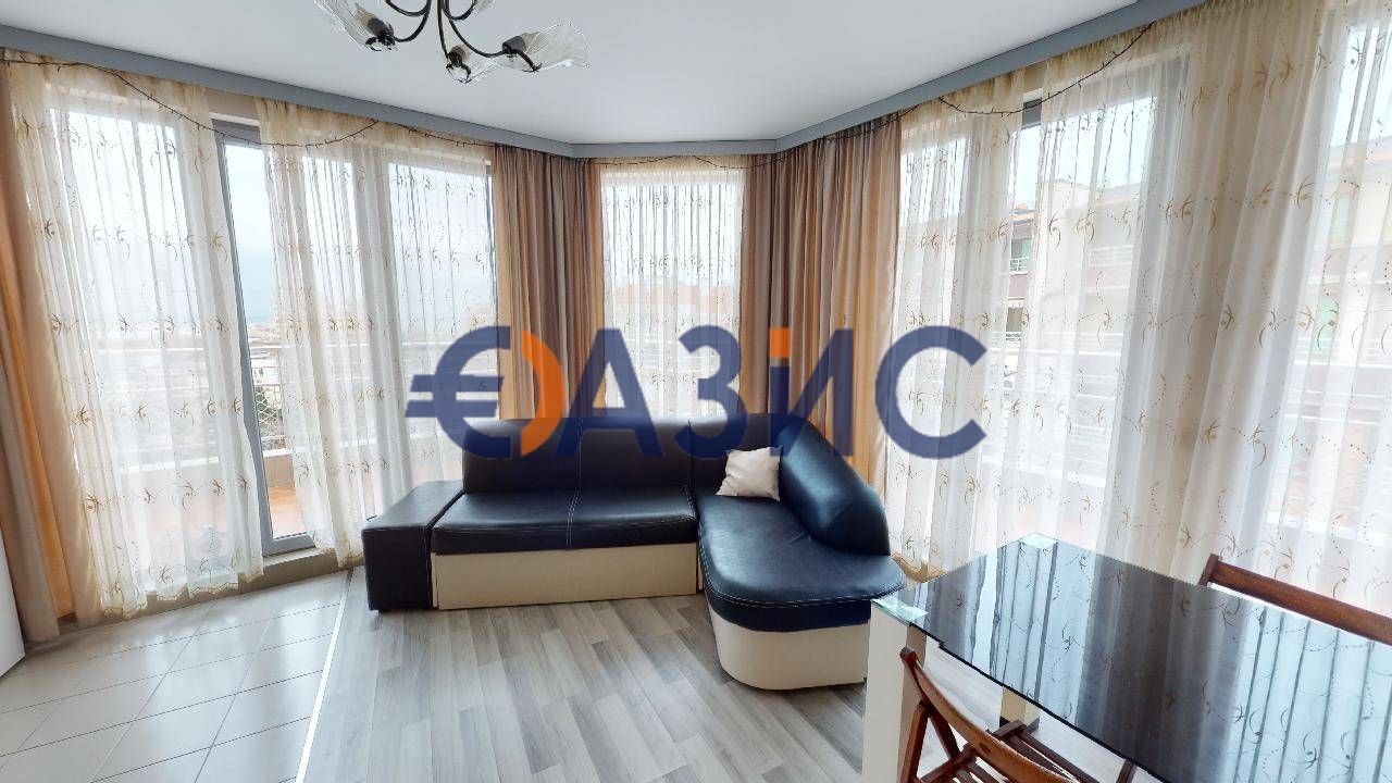 Продава се Тристаен апартамент в Поморие - 106 кв.м за 1557 €/кв.м - Снимка #1