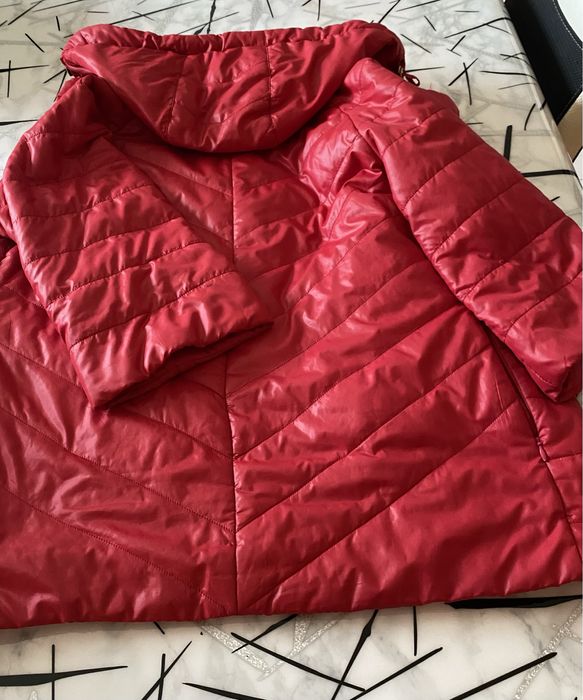 Geaca damă roșie de toamna