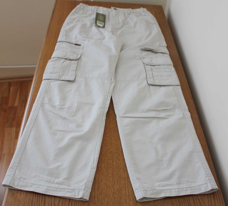 Pantaloni YCC 214 noi - 12 ani (1. 50 cm) + cadou