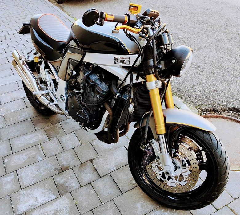 Cafe racer-gsxr-750