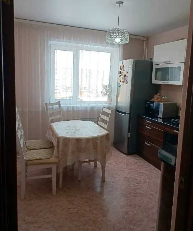 3-комнатная квартира, 78.3 м², 6/9 этаж, Мкр.Аэропорт