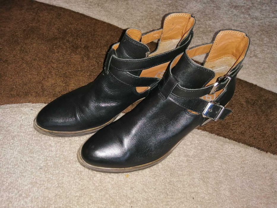 Vand ghete din piele naturala