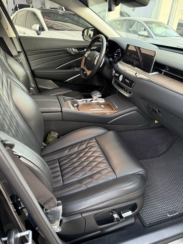 Kia K9  Prestige