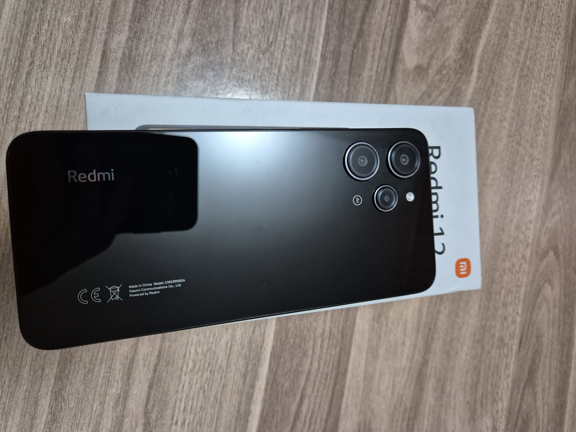 Redmi 12  4/128 gb xotira
