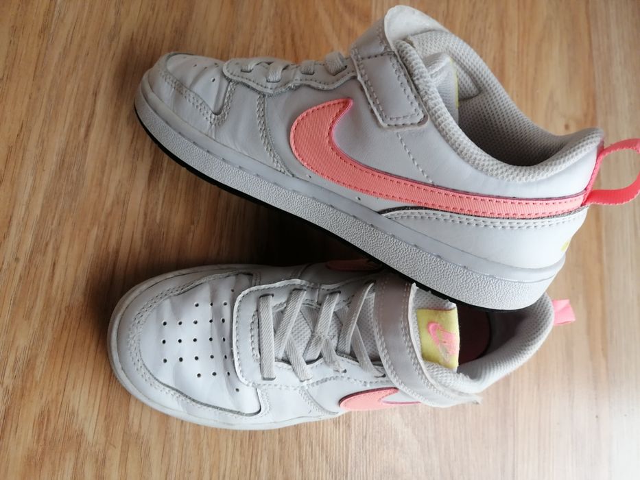 Оригинални детски спортни обувки "Nike"