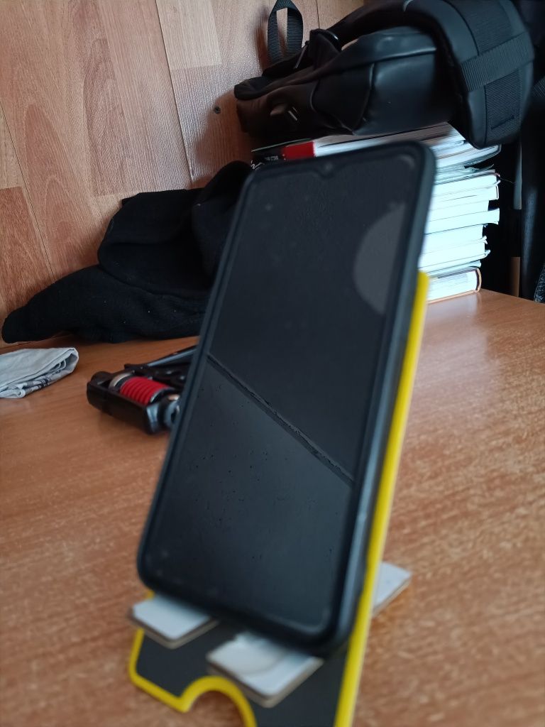 Продаю Redmi 9C 128/4