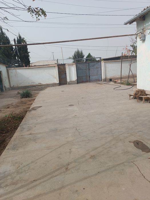 Hovli sotiladi 6 sotih