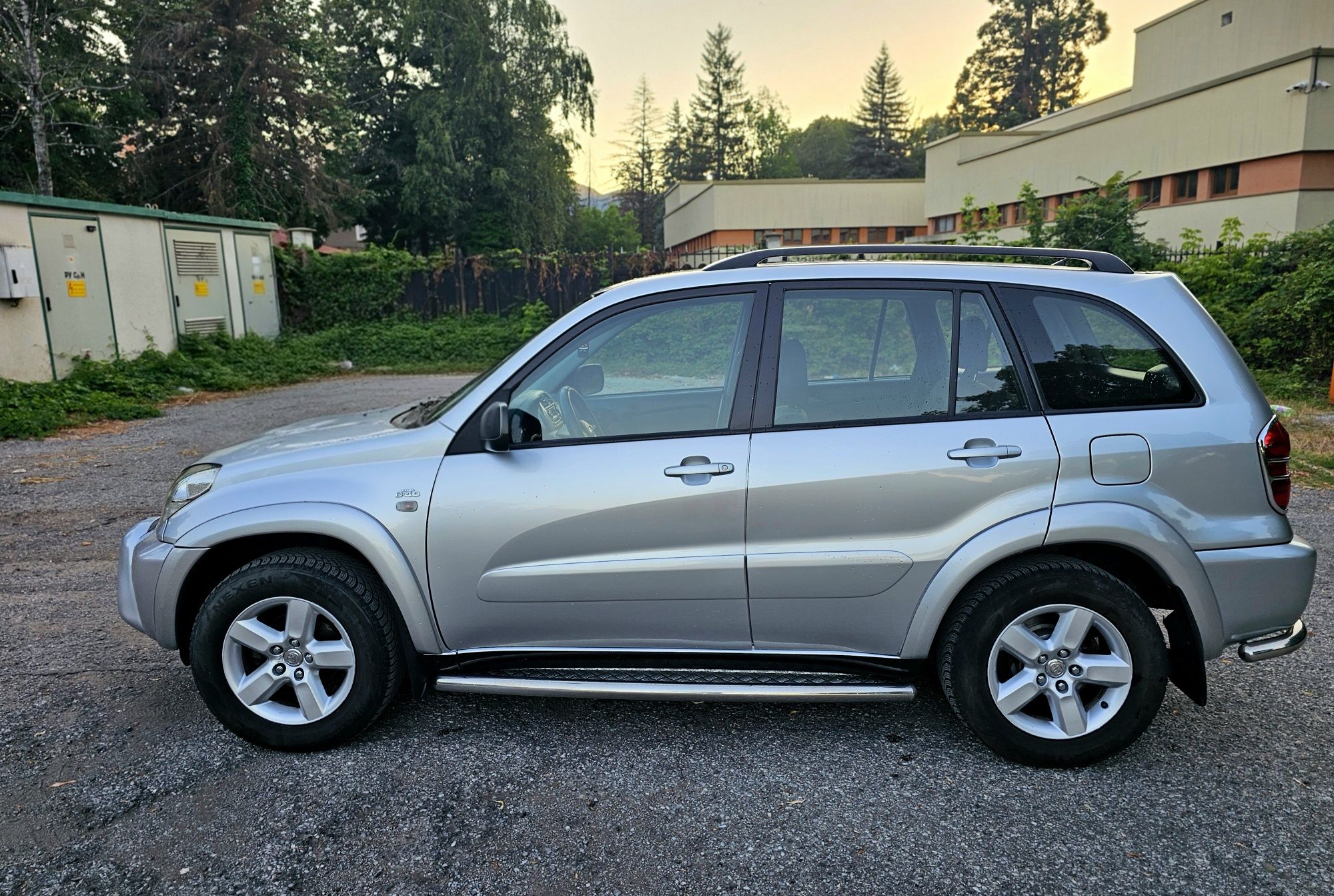 Toyota RAV 4 2.0 16V D-4D 116кс