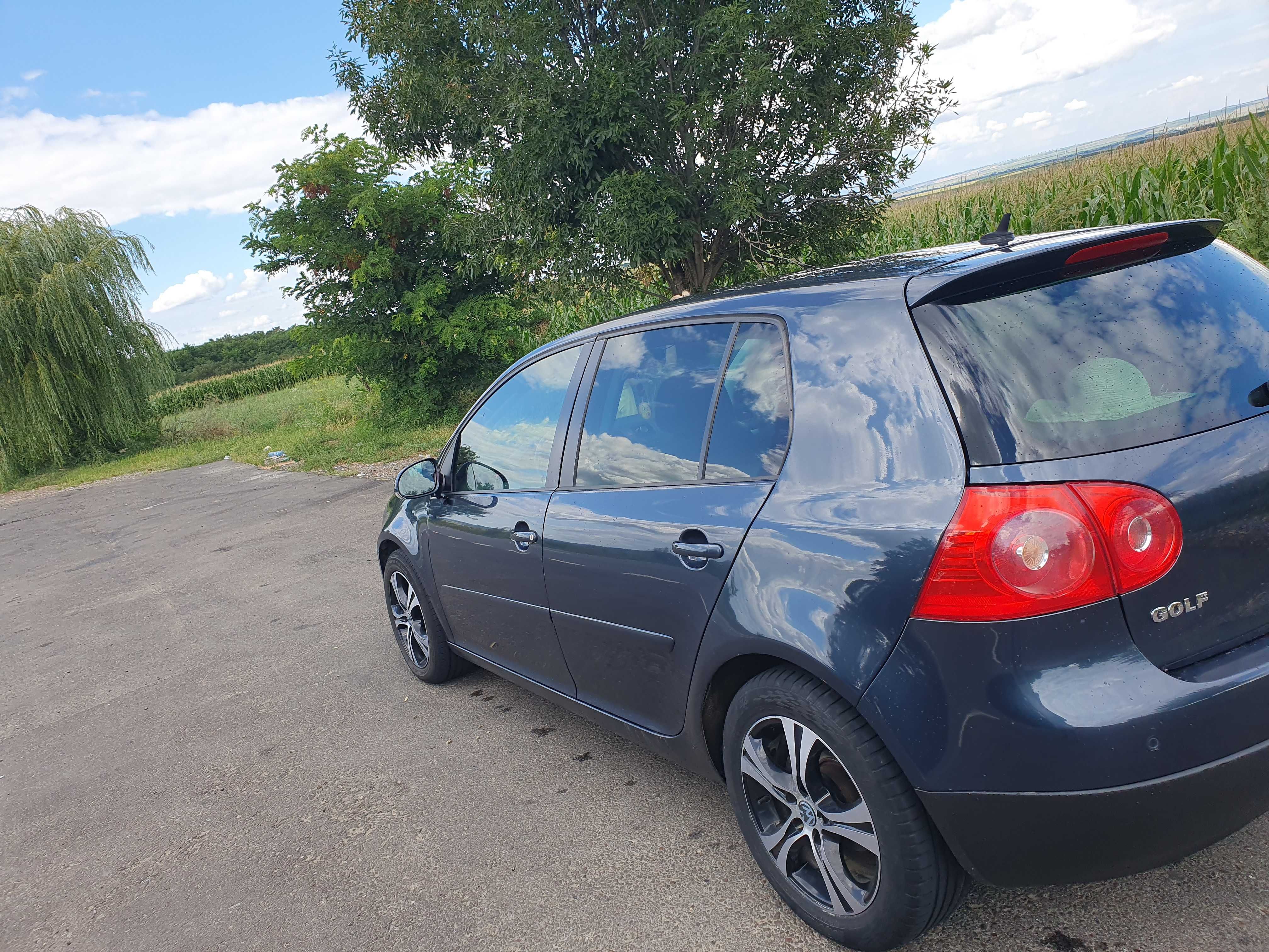 Vand golf 5 anul 2007
