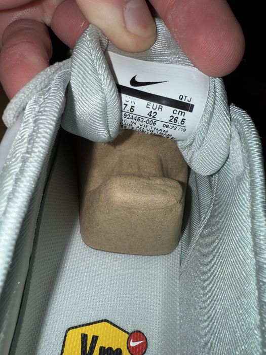 Vapormax Gri, marimea 42, citeste descrierea