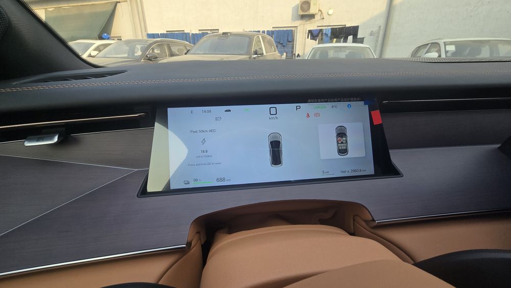 Han L 2. 2025yil. Srochno sotiladi. Nasiya savdoxam bor.