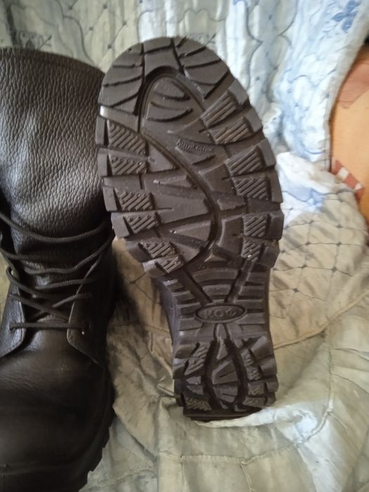 Продаются охрановские берцы