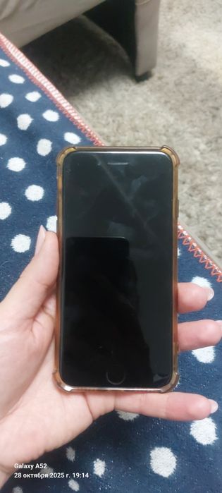 Продам iPhone  7