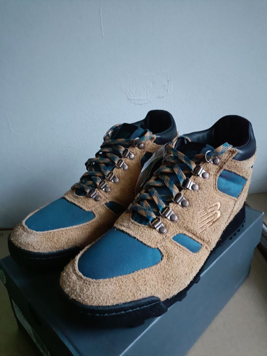 Зимни обувки New Balance номер 44
