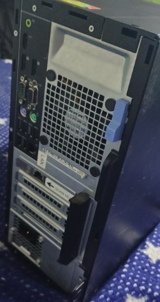 Vând PC Dell- i5 6600, Intel HD 530- HDD 500 gb