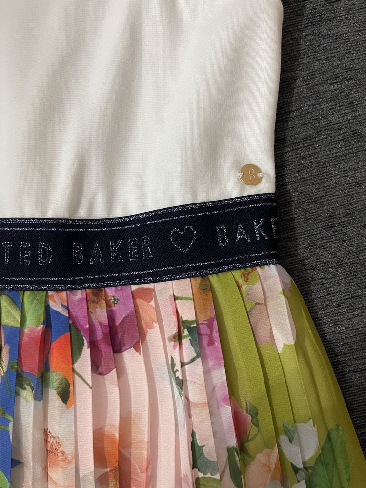 Рокля за момиче на Ted Baker