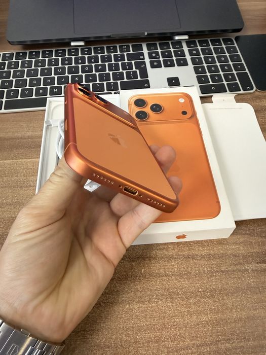 iPhone 17 Pro Max / 512 GB / Garanție 24 luni | Nou - desigilat