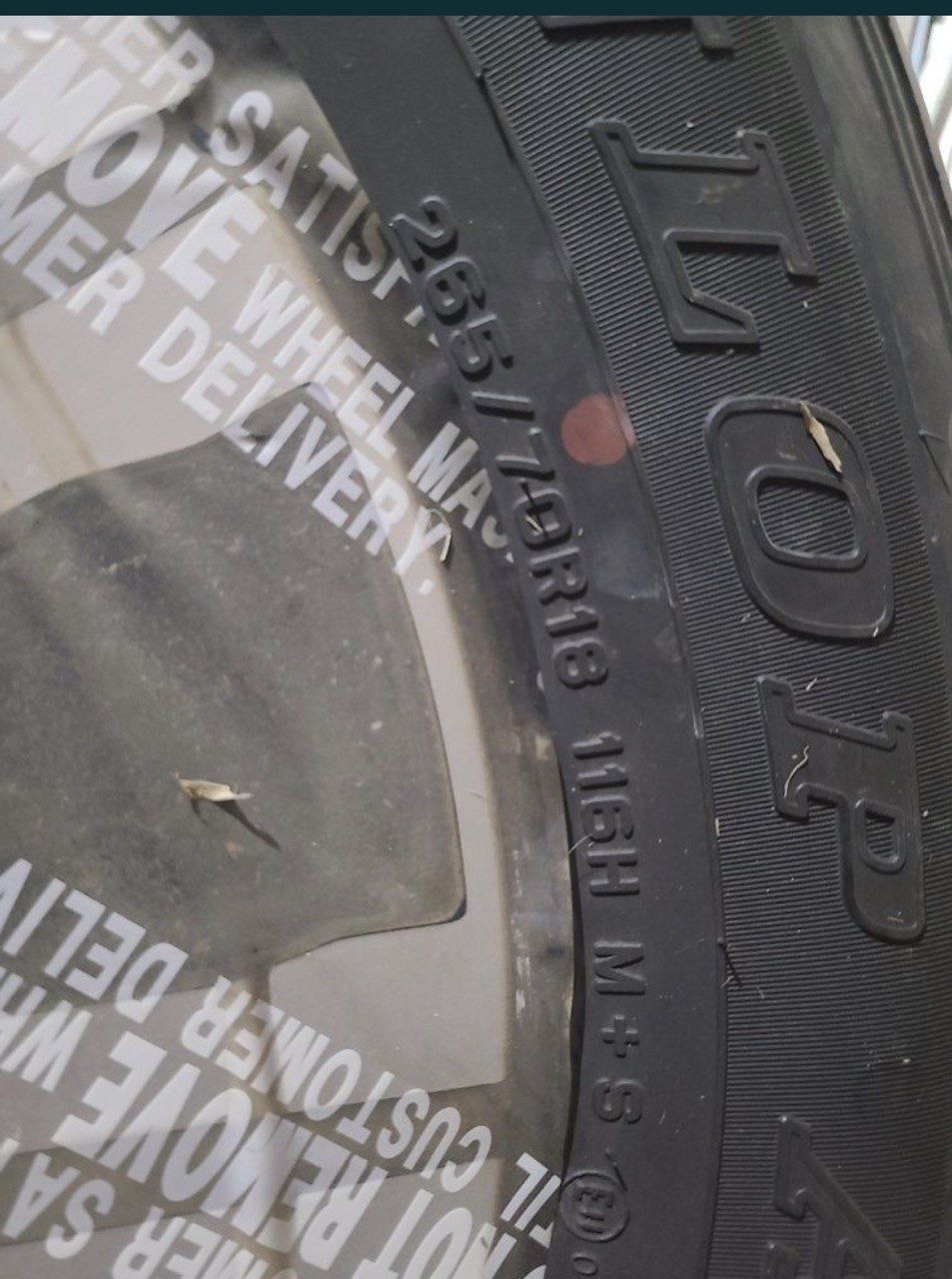 Dunlop 265/70R18 + Диски R18 Nissan Patrol