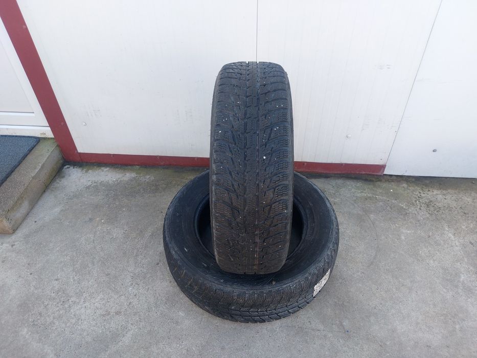 100 lei bucata! Doua anvelope M+S/IARNA 225 65 17 Nokian
